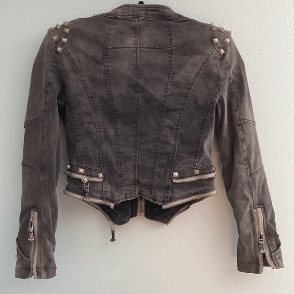 SOLD - Picture 2 of 10